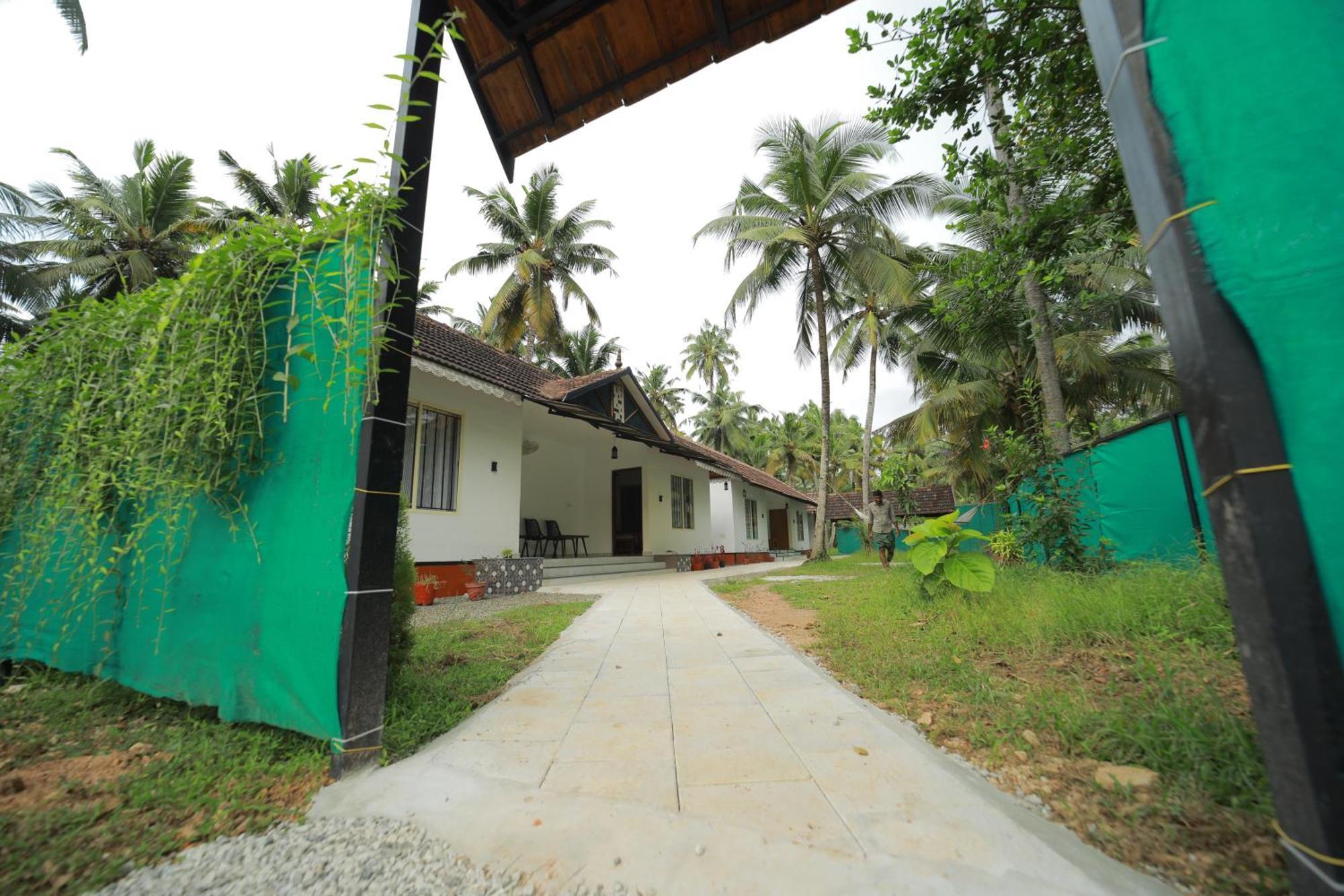 Prakruthi Residency Munroeisland Leilighet Mundrothuruth Eksteriør bilde